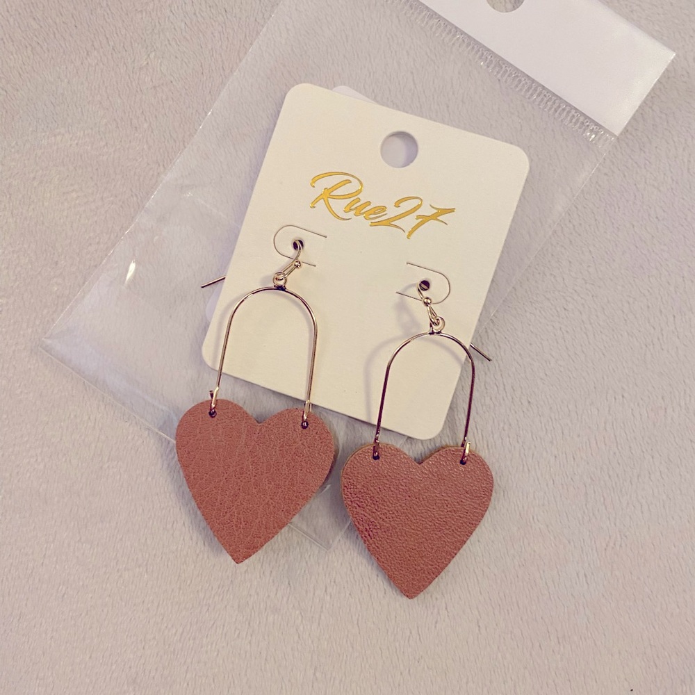 New Rue 27 Pink/Gold Heart Leatherette Drop Earrings!